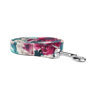 Cyclamen flowers LEASH