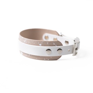 Abstract Beige/White BIOWHIP